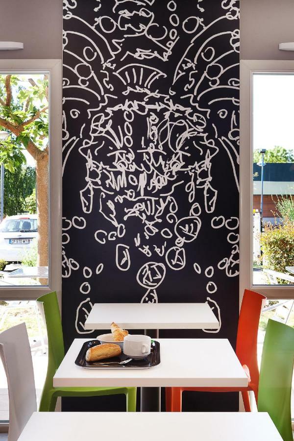 Ibis Budget Saint Gaudens Estancarbon Luaran gambar